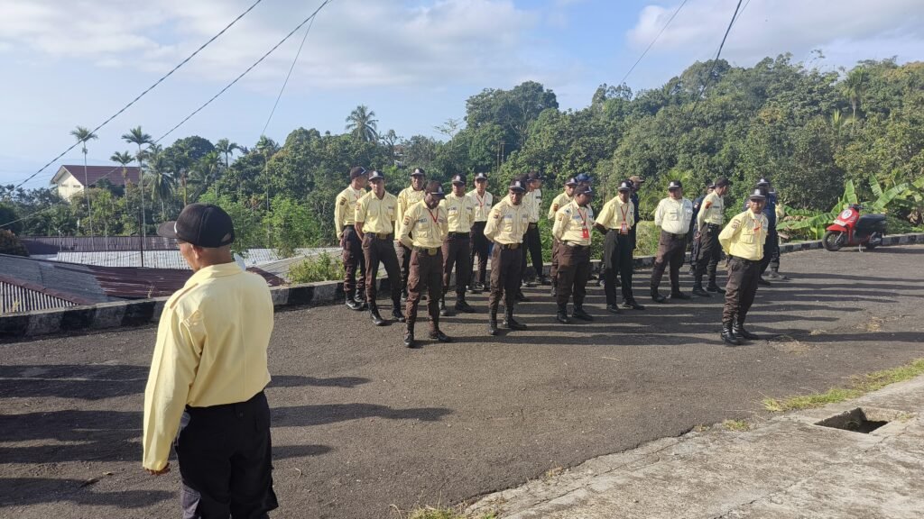 Dokumentasi latihan Peraturan Baris-Berbaris (PBB) peserta Pelatihan Satpam Gada Pratama Gelombang 2 Tahun 2026 sebagai bentuk pembentukan kedisiplinan, kekompakan, dan kesamaptaan fisik